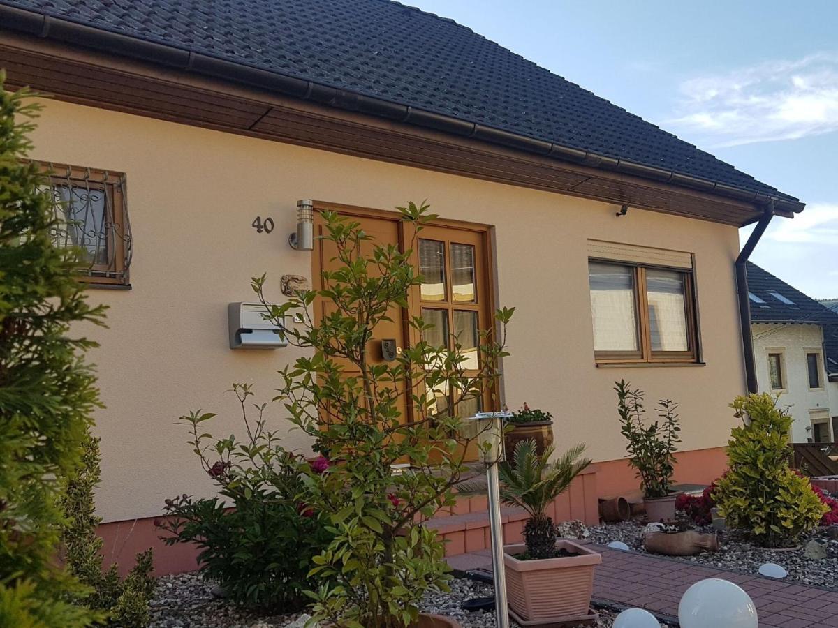 Holiday Home With Garden In Neumagen Dhron Esterno foto