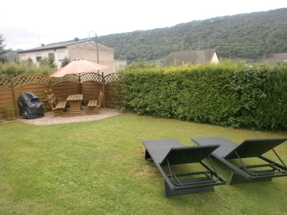 Holiday Home With Garden In Neumagen Dhron Esterno foto